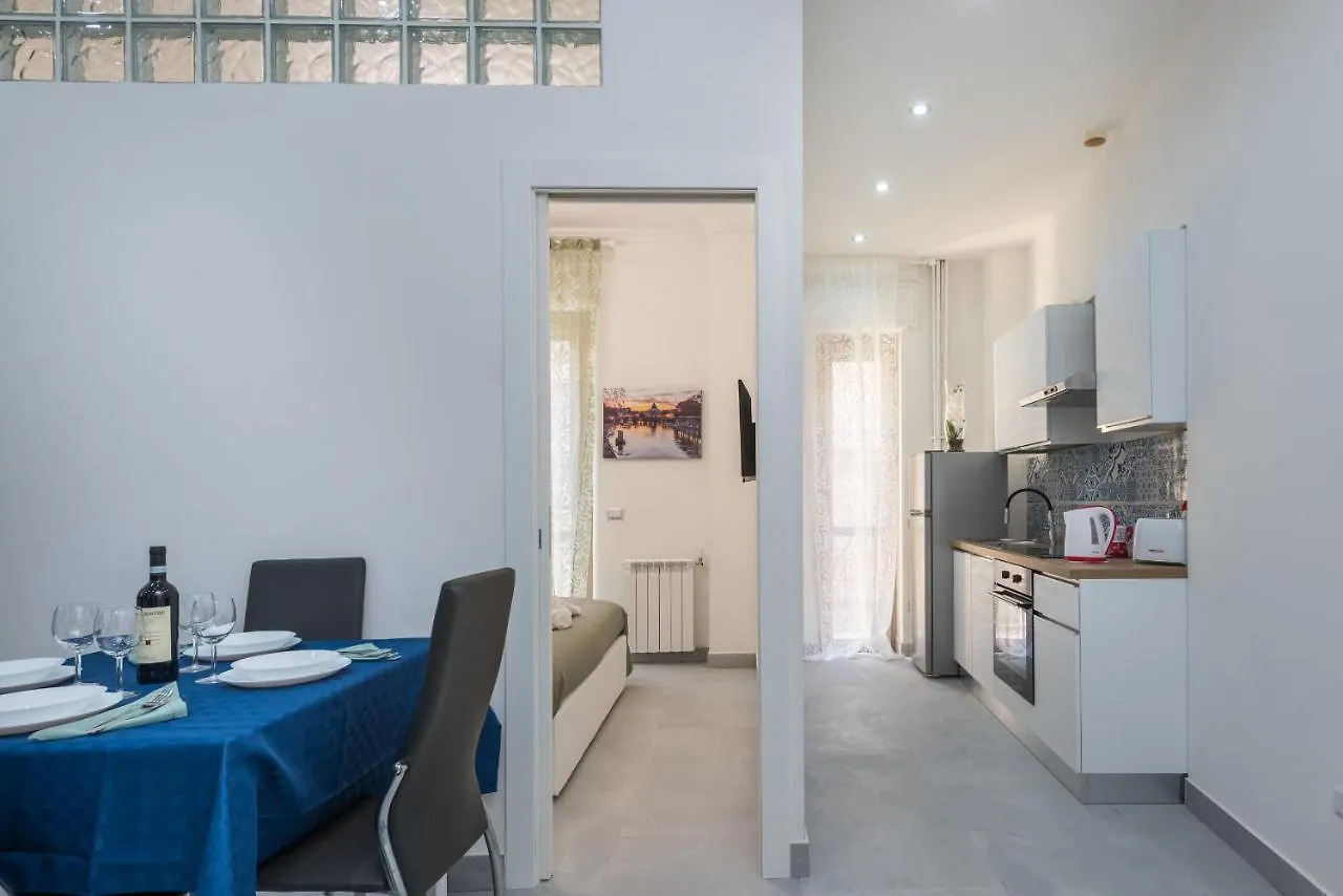 Apartment Vatican Home With Balcony Rome Italy